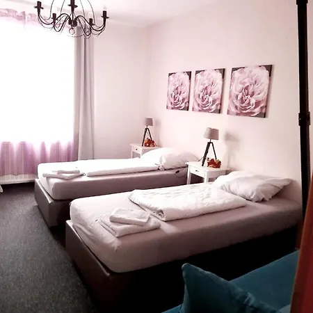 Elena Flat Rosa Zentrum Centro Westfield *