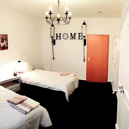 Elena Flat Rosa Zentrum Centro Westfield *