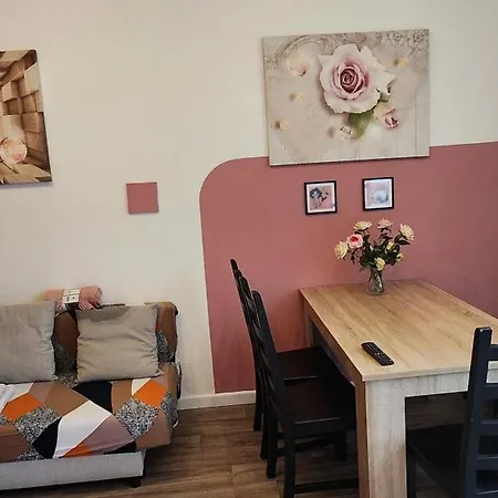 Elena Flat Rosa Zentrum Centro Westfield *