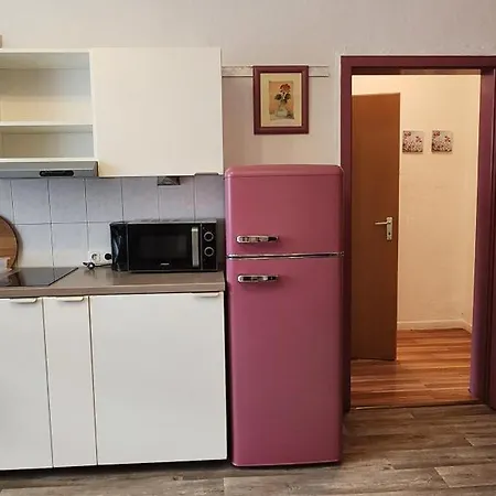 Elena Flat Rosa Zentrum Centro Westfield *