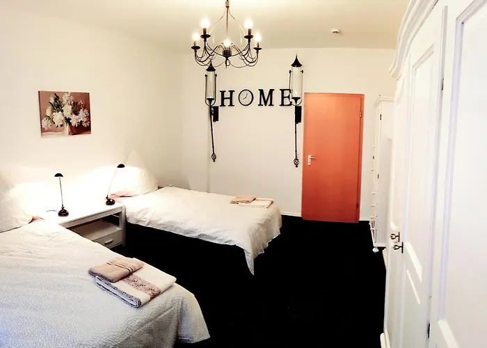 Elena Flat Rosa Zentrum Centro Westfield *