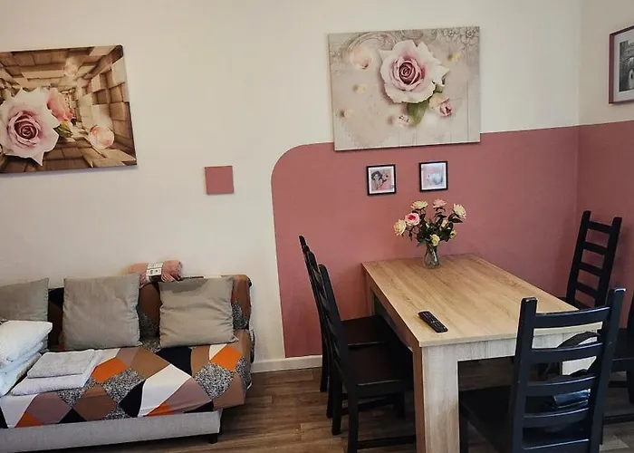 Elena Flat Rosa Zentrum Centro Westfield *