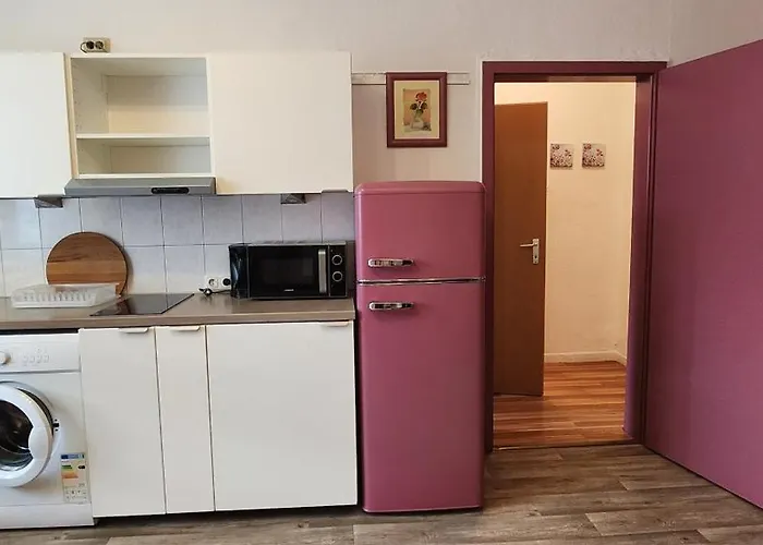 Elena Flat Rosa Zentrum Centro Westfield *